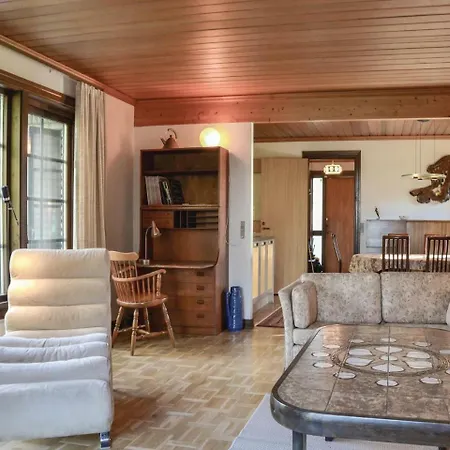 Three-bedroom Holiday In
