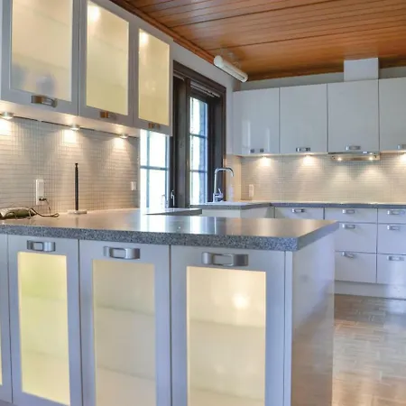 Ferienhaus Three-bedroom Holiday In